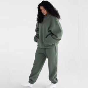 Comfrt Set Hoodie & Jogger Matching | Forest| Hoodie M + Sweatpants L | NEW